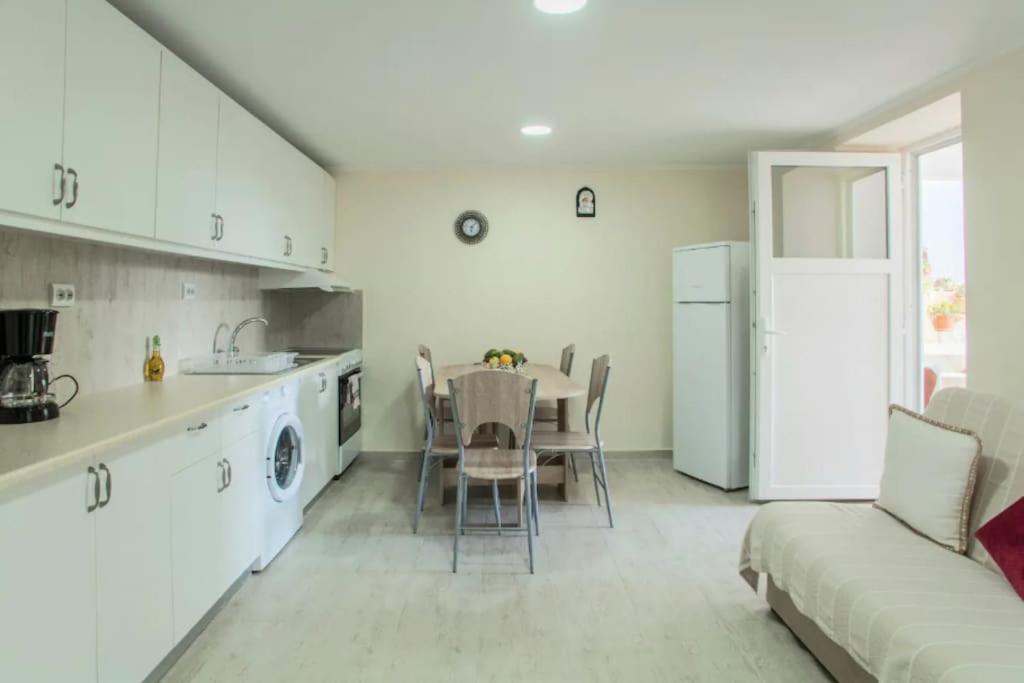 Ferienwohnung Newly Reconstructed Flat 107Sqm! Chania  Exterior foto